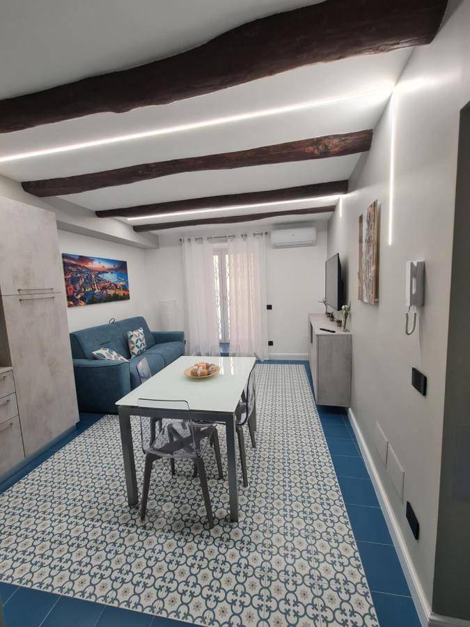 Chiaja Lux House * Napoli