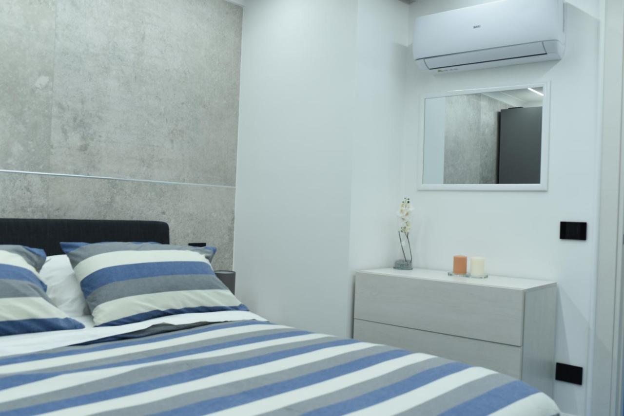 Appartement Chiaja Lux House *